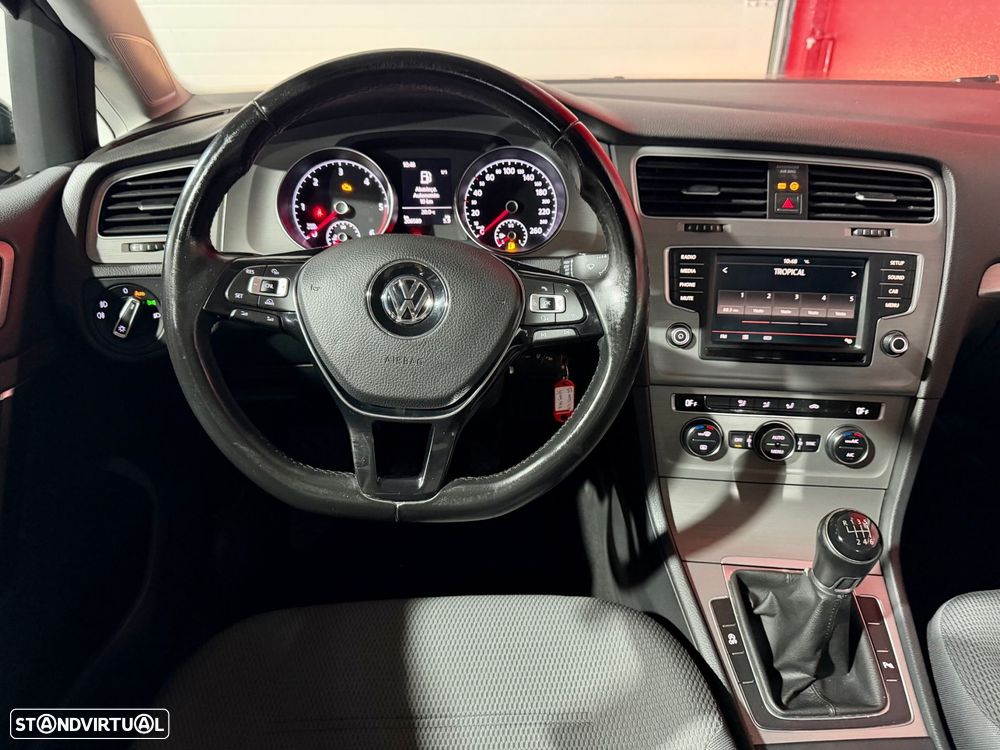 VW Golf Variant 1.6 TDi BlueMotion Confortline - 20