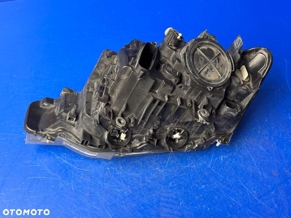 PRAWY BI XENON BMW F30 F31 EUROPA BDB - 8