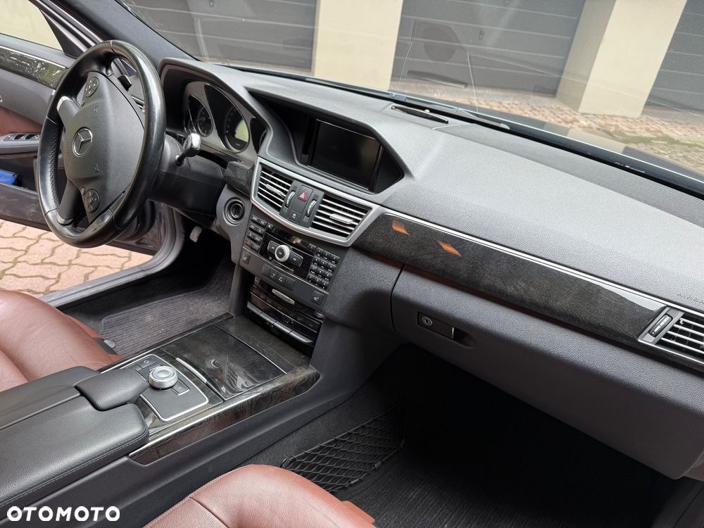 Mercedes-Benz Klasa E 350 CGI BlueEffICIENCY Avantgarde - 13