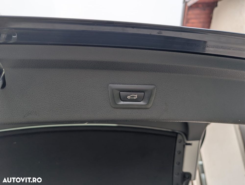 BMW Seria 3 320d Aut. Blue Performance Luxury Line - 16