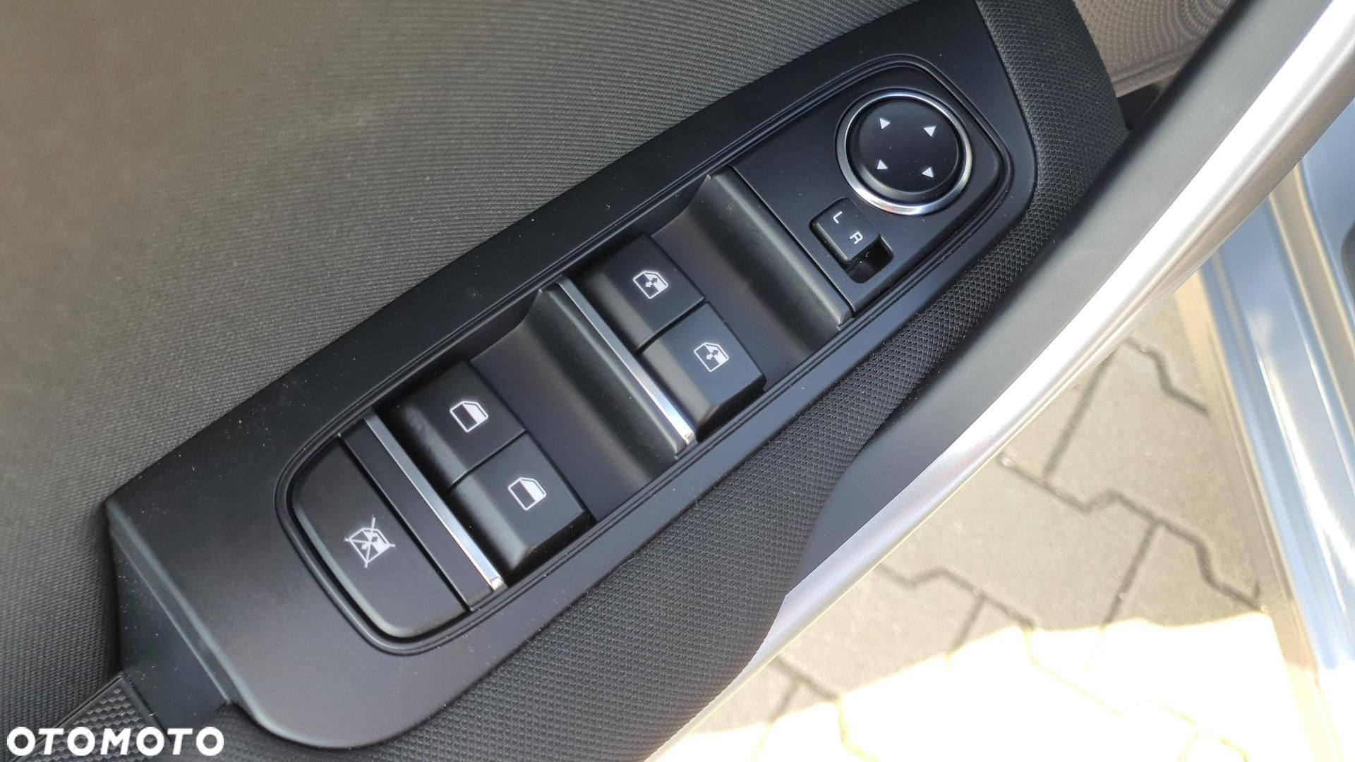 Kia Ceed 1.5 T-GDI M - 19