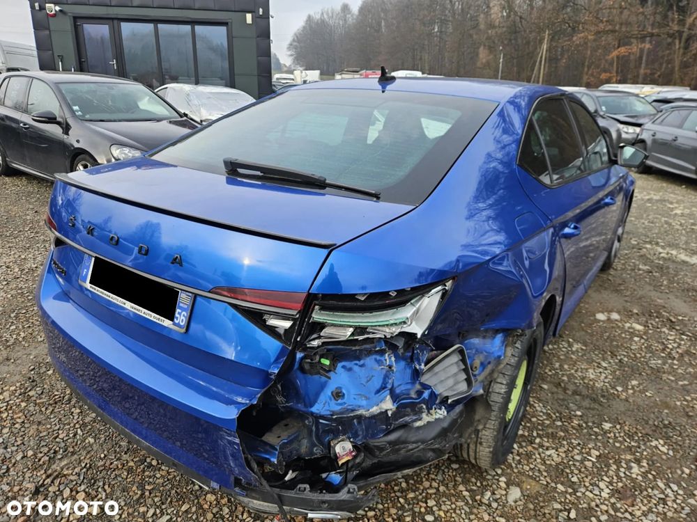 Skoda Superb 2.0 TDI SCR Sportline DSG - 10