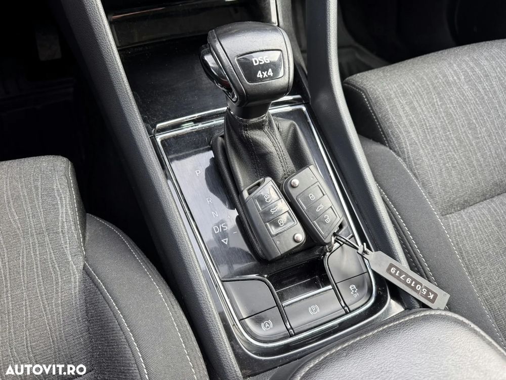 Skoda Karoq 2.0 TDI SCR 4x4 DSG Style - 17