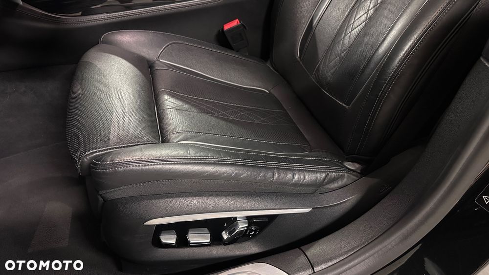BMW Seria 7 750Li xDrive Edition Exclusive - 24