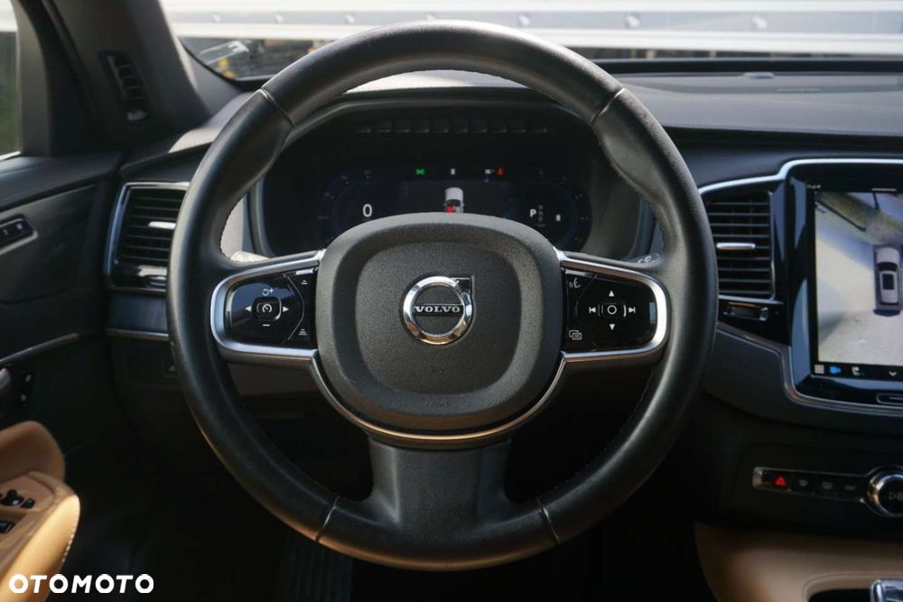 Volvo XC 90 - 20