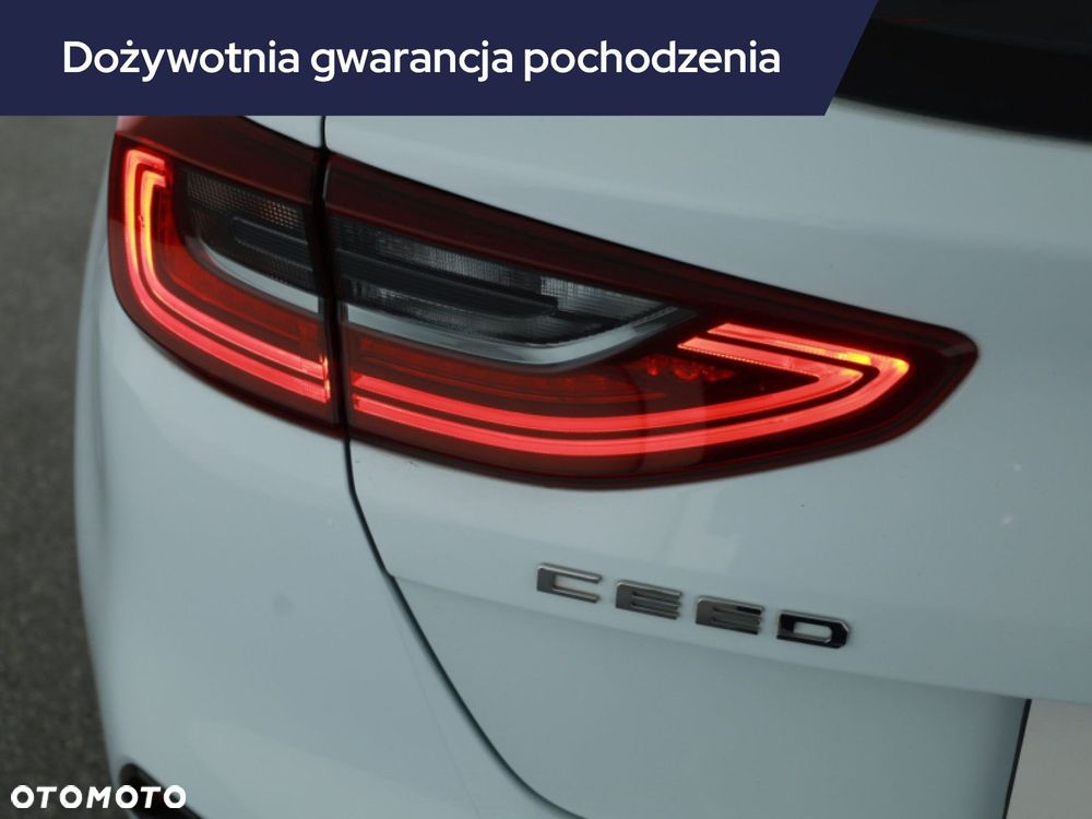 Kia Ceed - 17