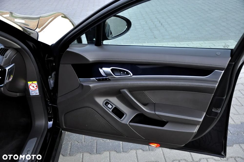 Porsche Panamera Diesel - 36