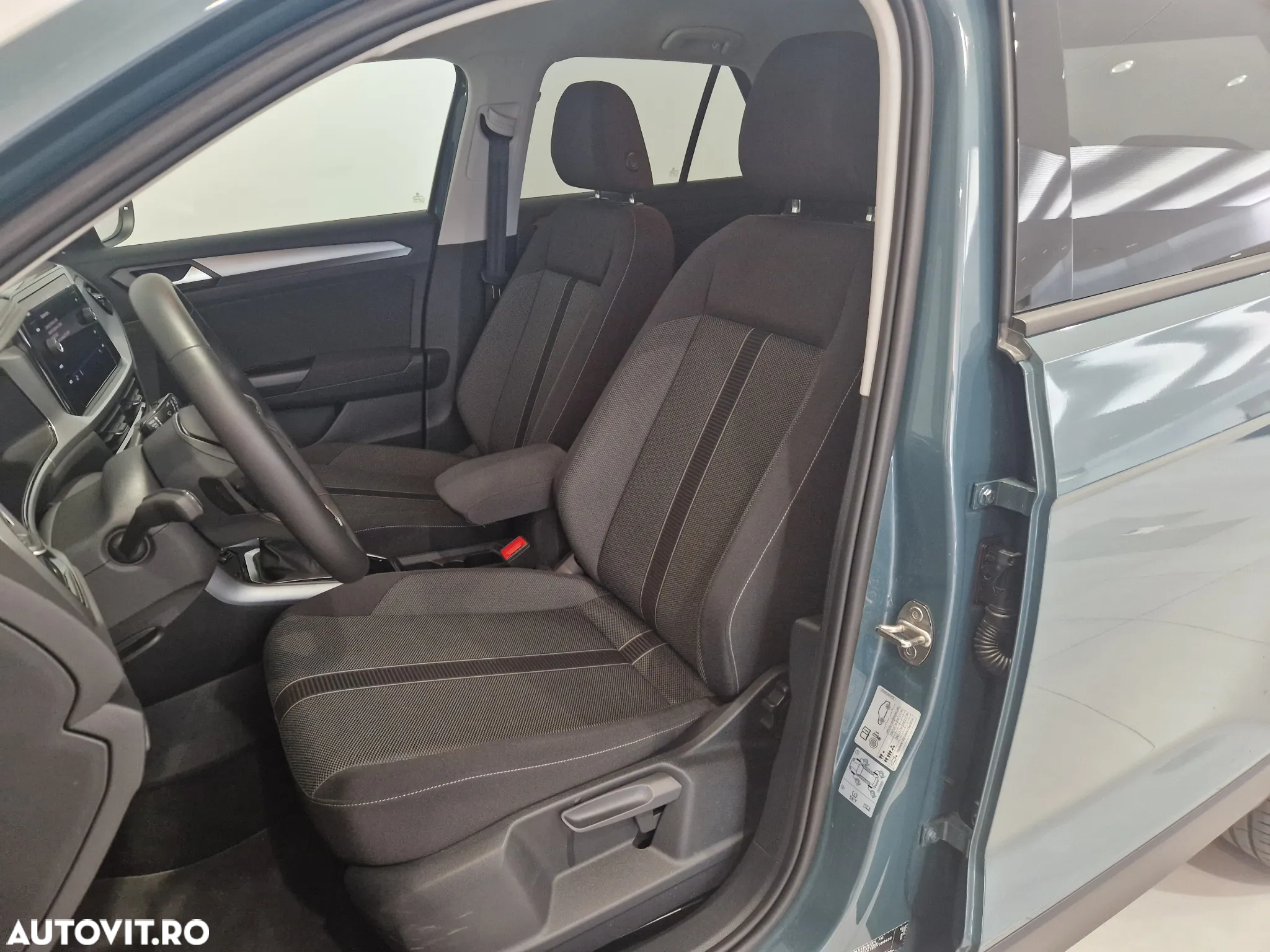Volkswagen T-ROC 1.5 TSI DSG Advanced - 11
