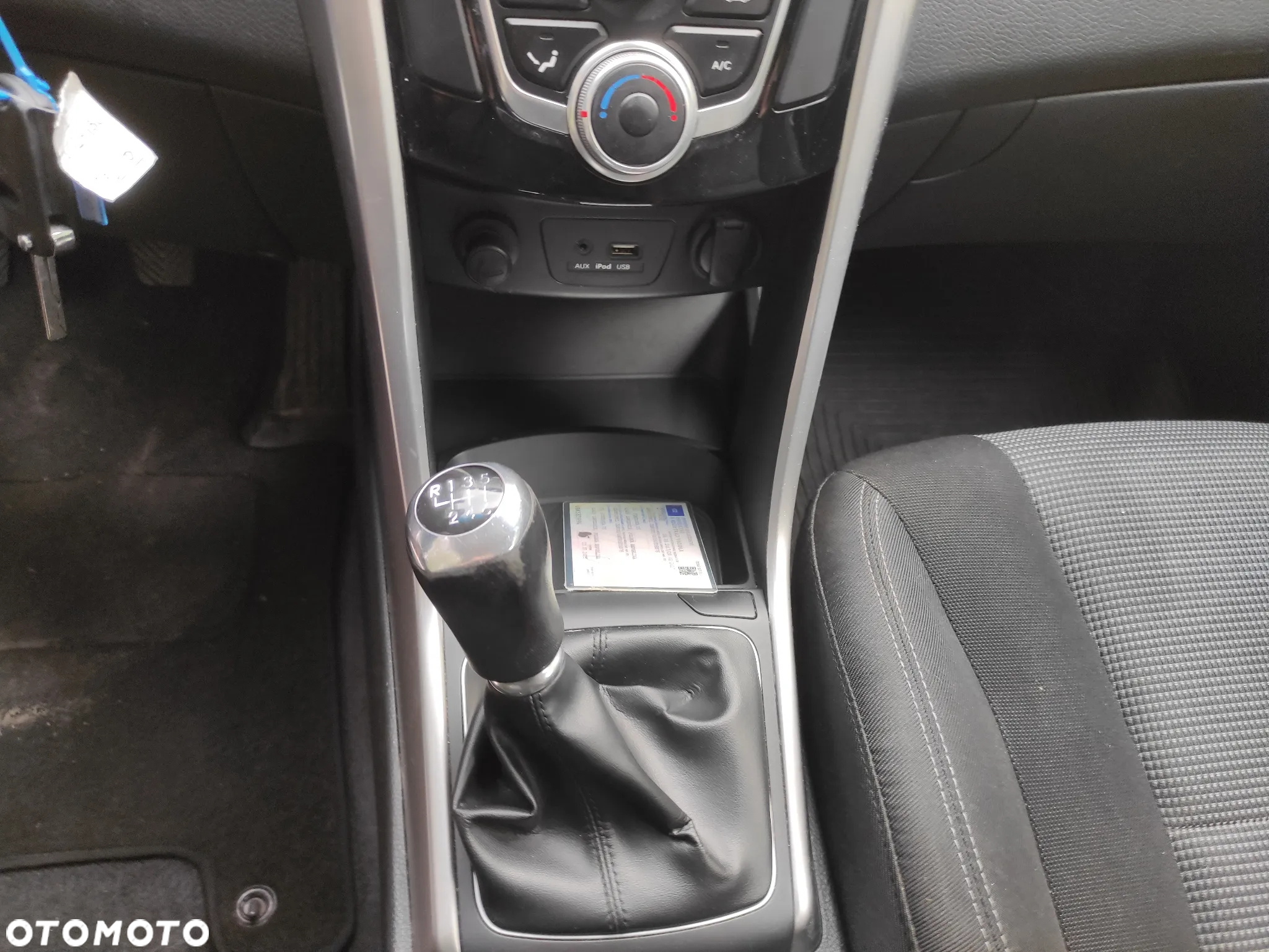 Hyundai i30 1.6 Premium - 8