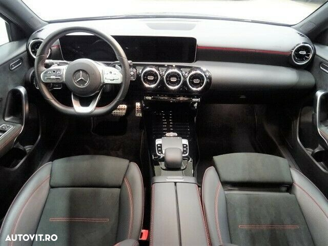 Mercedes-Benz A 250 4MATIC - 16
