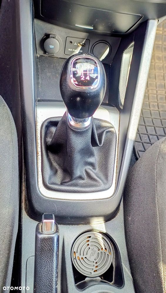 Kia Ceed - 11