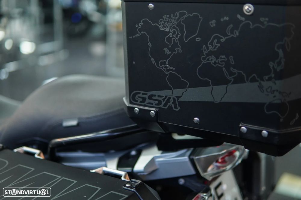 BMW R 1250 GS Adventure TRIPLE BLACK 4 Packs - 32