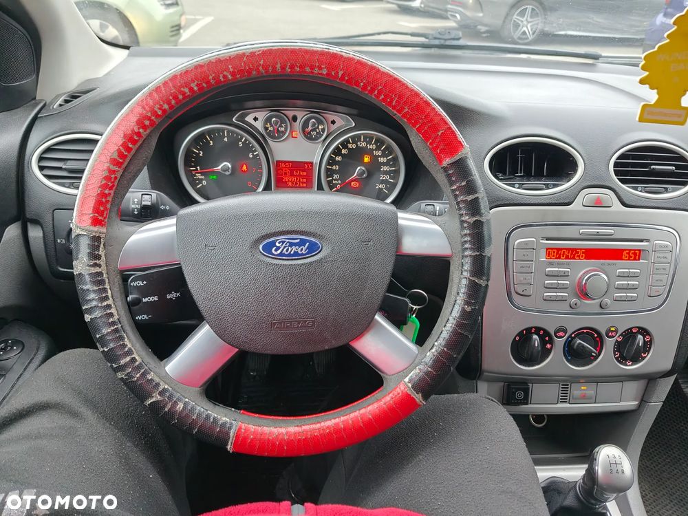 Ford Focus 1.4 16V Style - 6