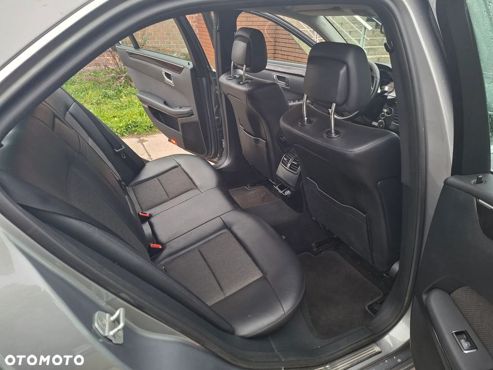 Mercedes-Benz Klasa E 220 CDI BlueEff Avantgarde - 15