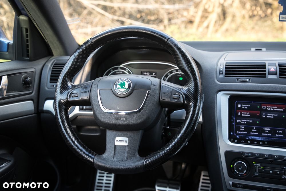 Skoda Octavia 2.0 TSI DSG RS - 30