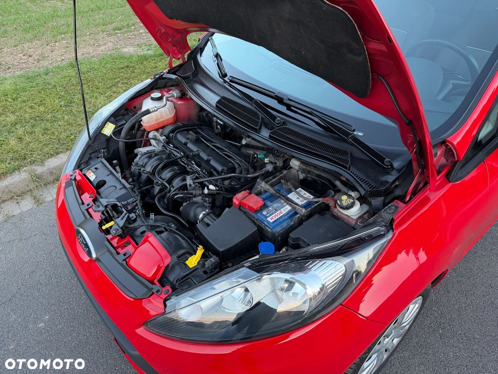 Ford Fiesta 1.25 Champions Edition - 27