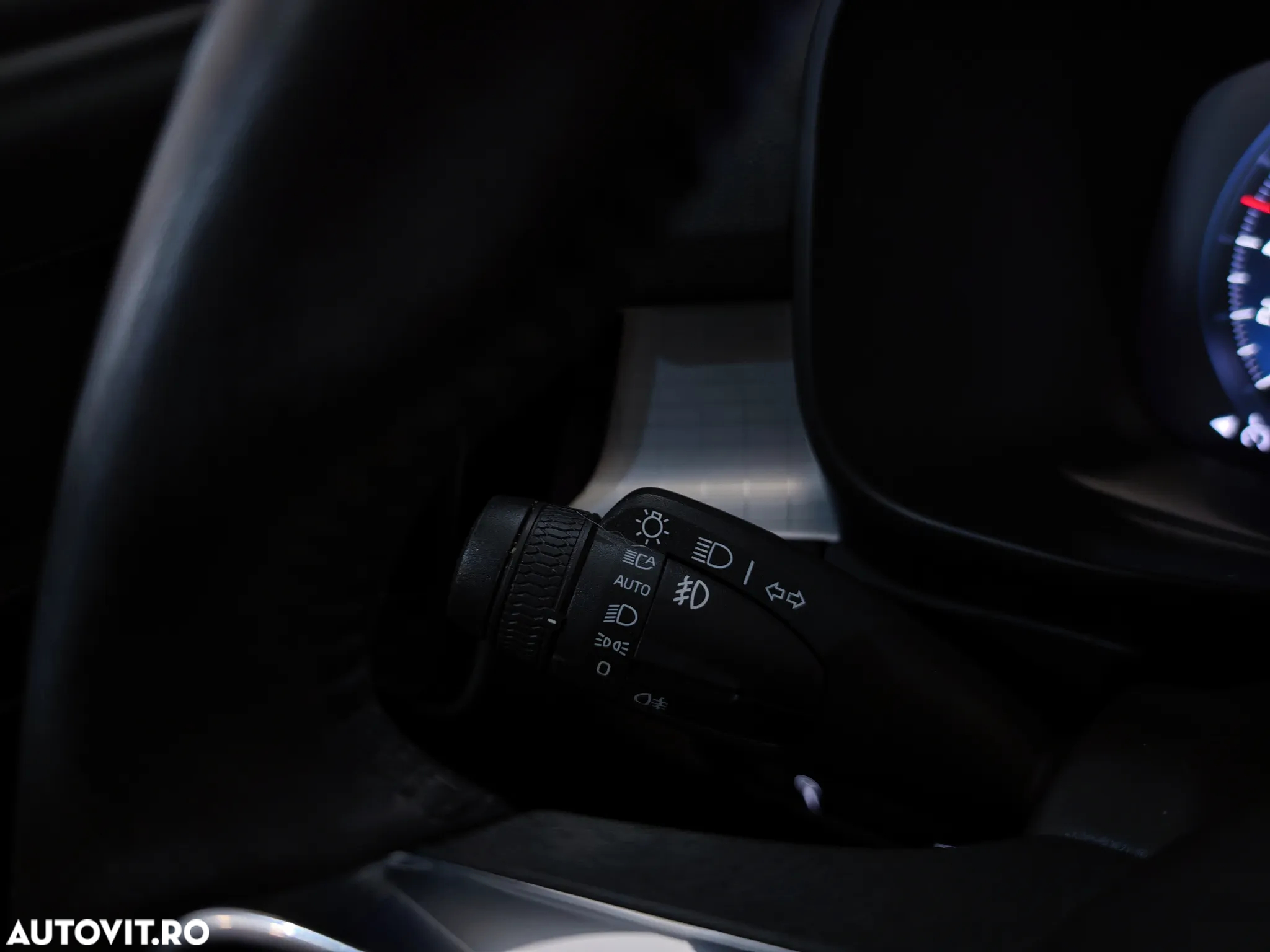 Volvo XC 40 T2 Momentum - 16