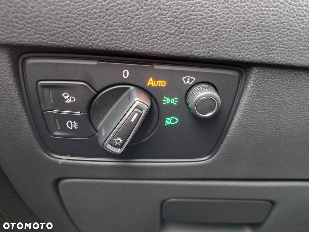 Volkswagen Arteon 2.0 TDI 4Motion R-Line DSG - 34