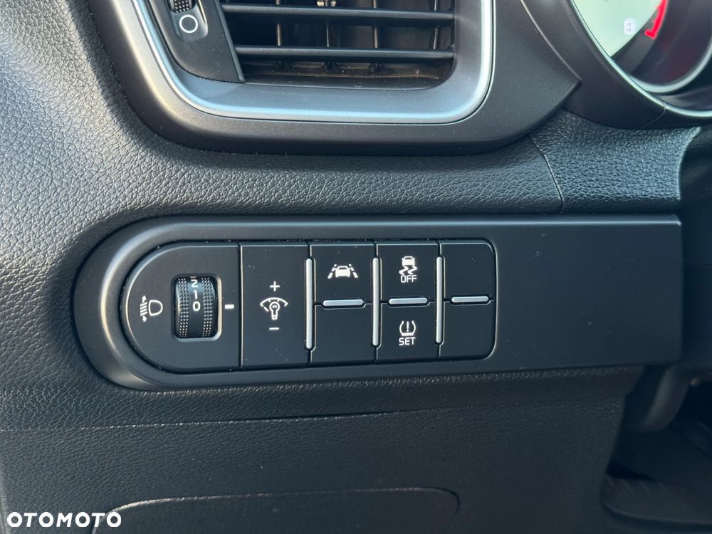 Kia XCeed 1.5 T-GDI L - 33