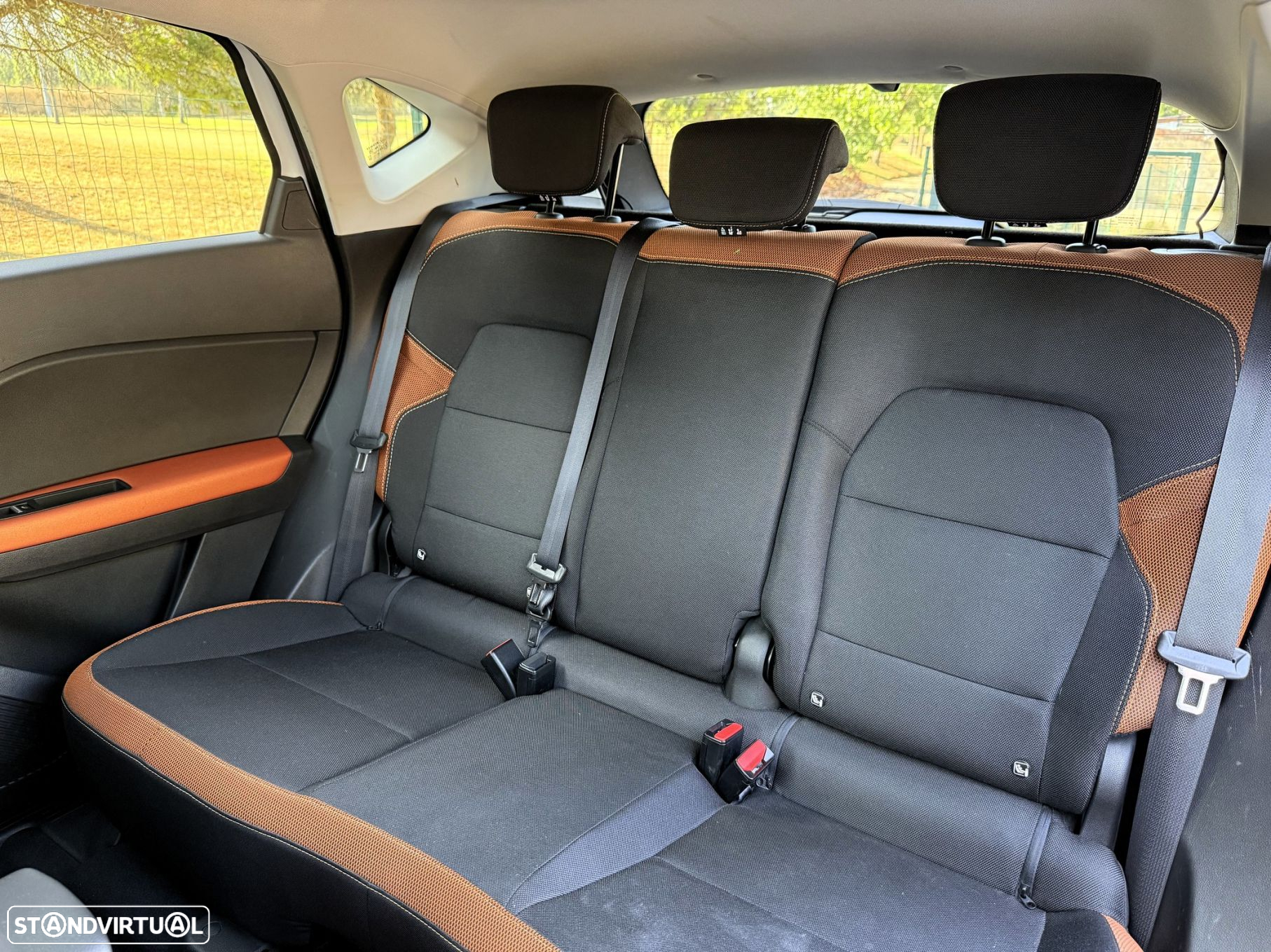 Renault Captur 1.3 TCe Exclusive EDC - 31