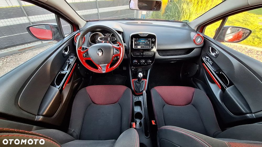 Renault Clio - 16