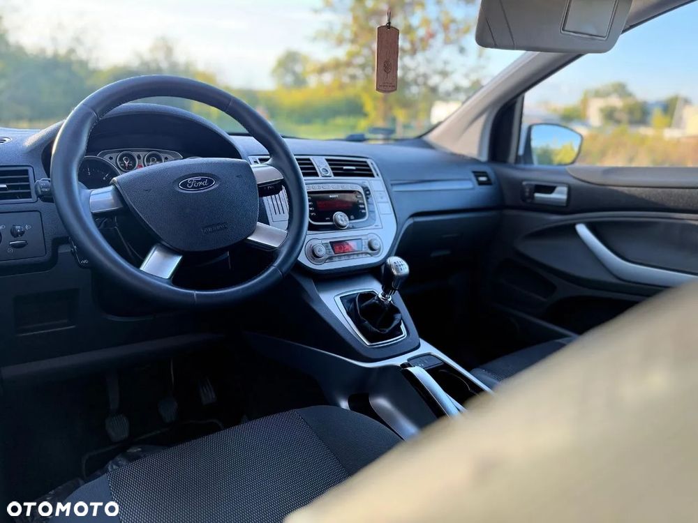 Ford Kuga 2.0 TDCi Titanium - 8