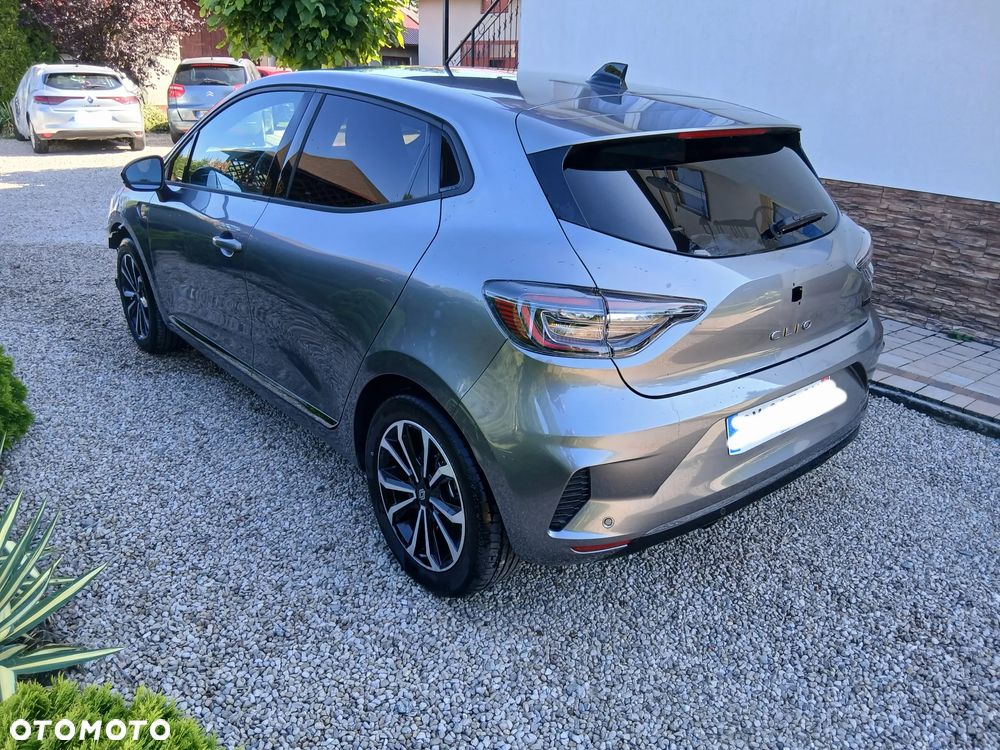 Renault Clio - 2