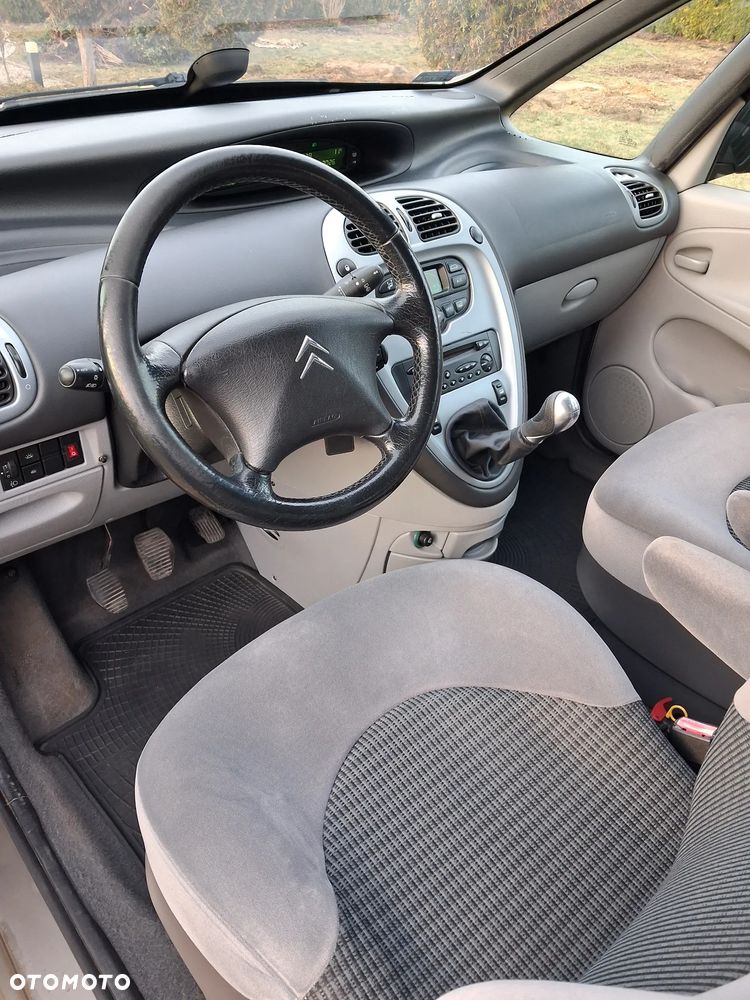 Citroën Xsara Picasso 1.6 16V Impress - 10