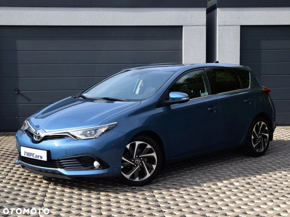 Toyota Auris - 11