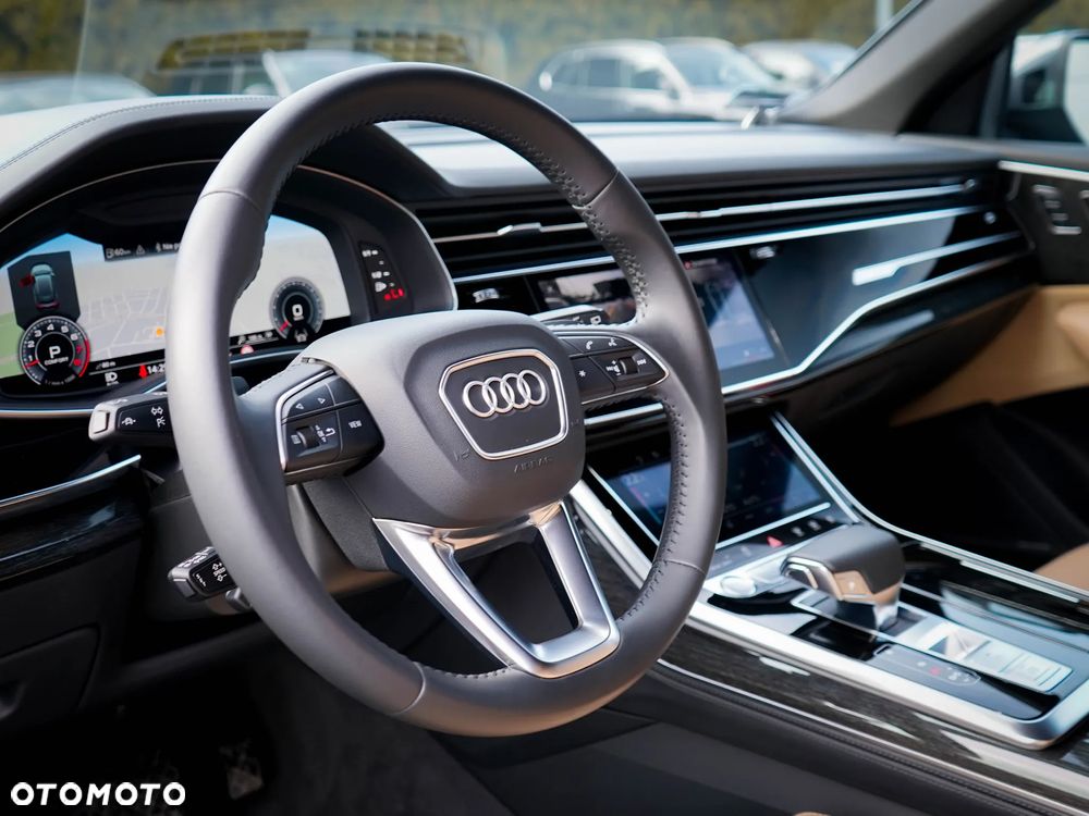 Audi Q8 - 17