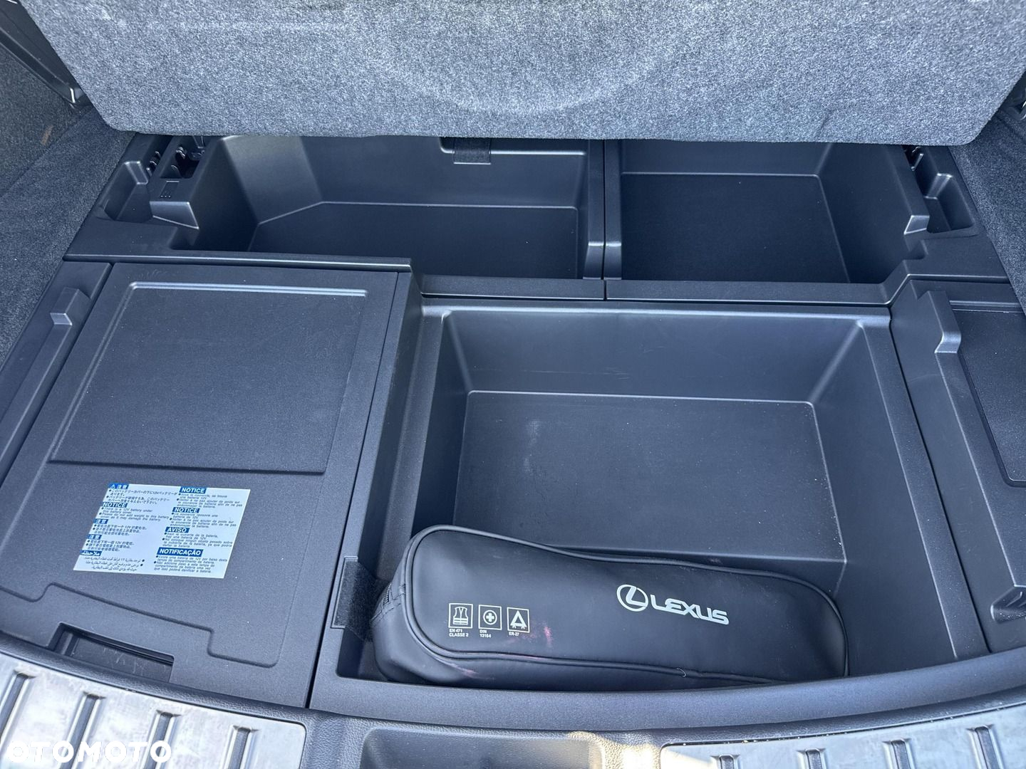 Lexus NX 350h Prestige AWD - 32