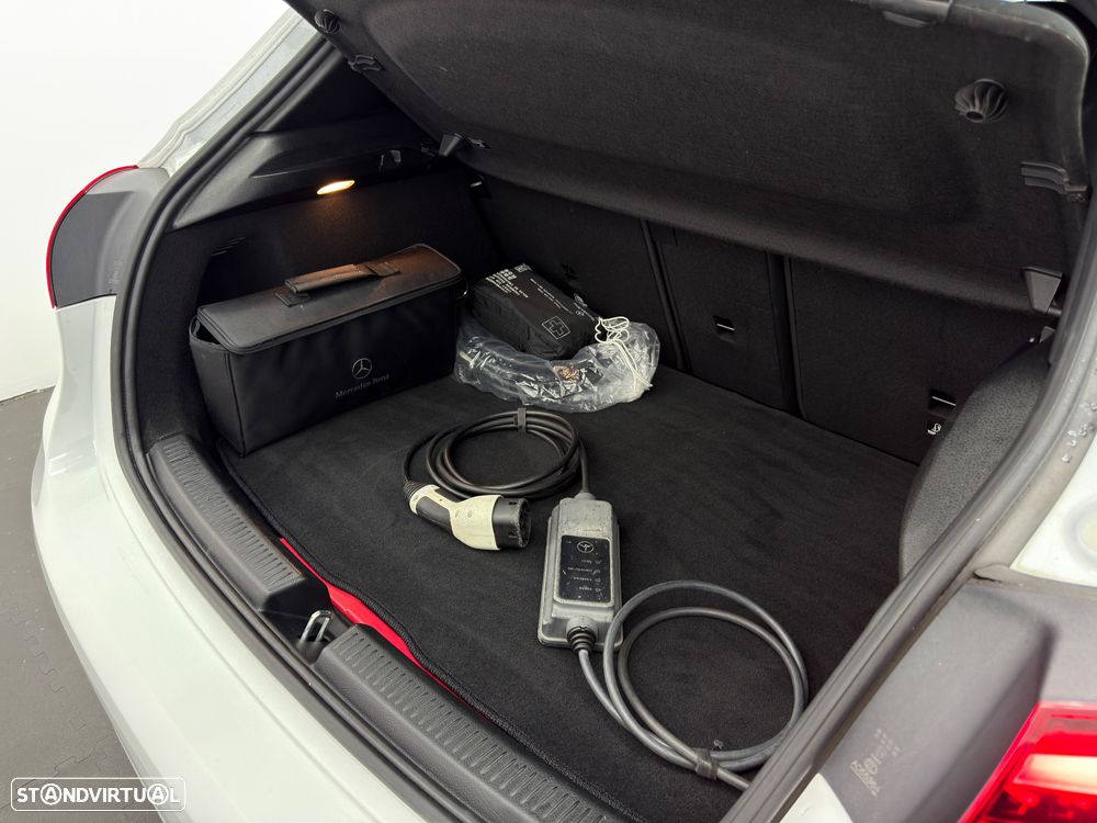 Mercedes-Benz A 250 e 8G-DCT Edition AMG Line - 25