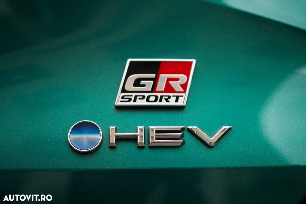 Toyota Corolla 1.8 HSD TS Exclusive - 12