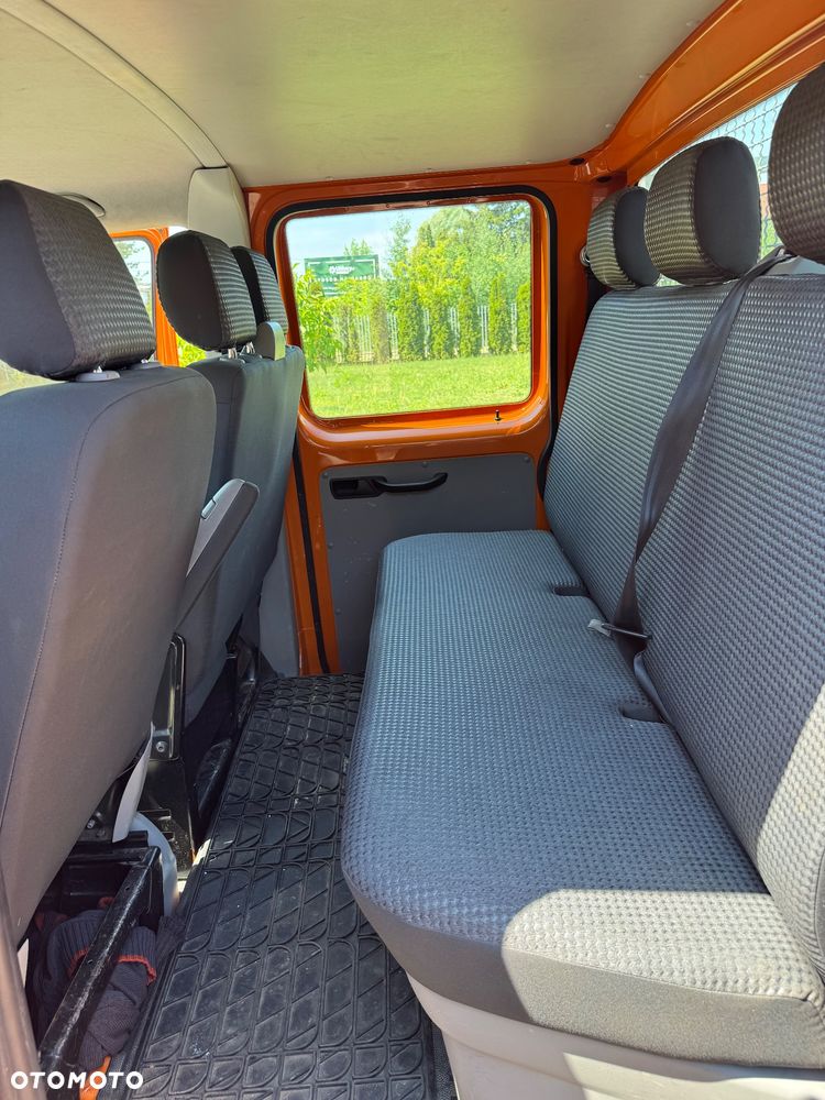 Volkswagen Transporter - 8