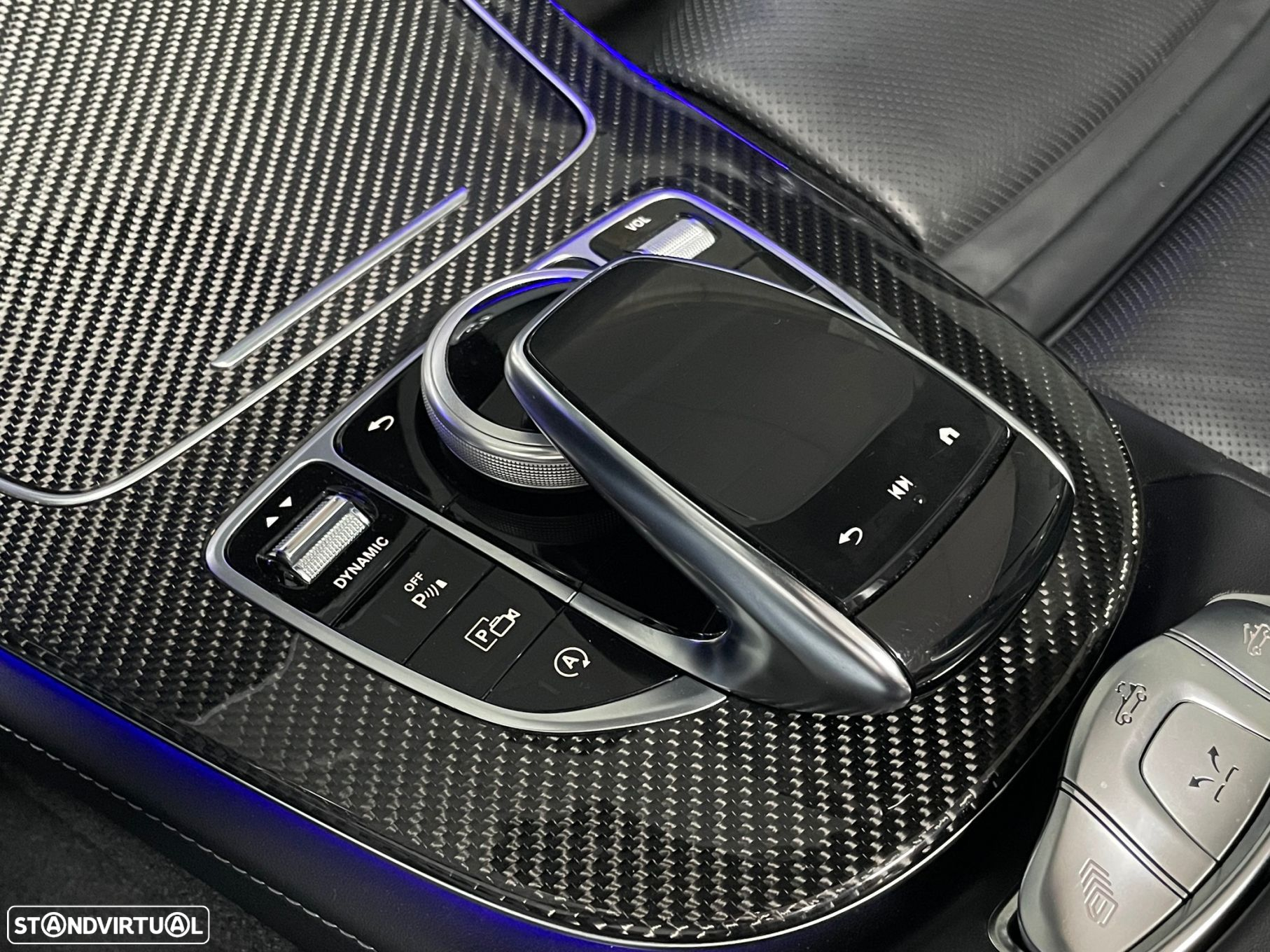 Mercedes-Benz E 220 d AMG Line - 30