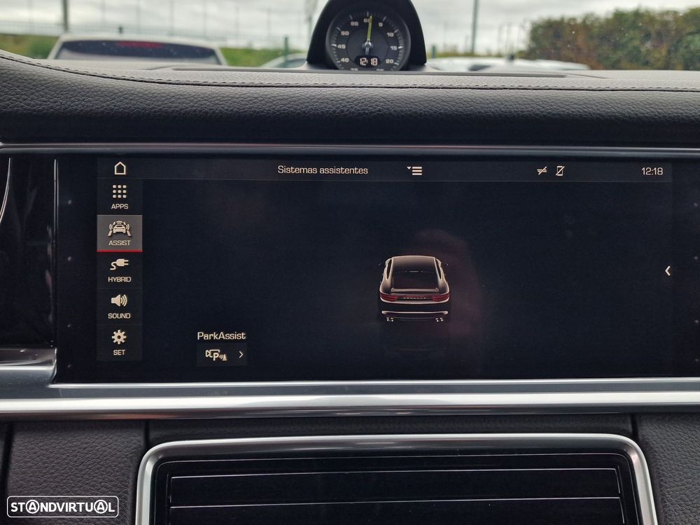 Porsche Panamera 4 E-Hybrid - 47