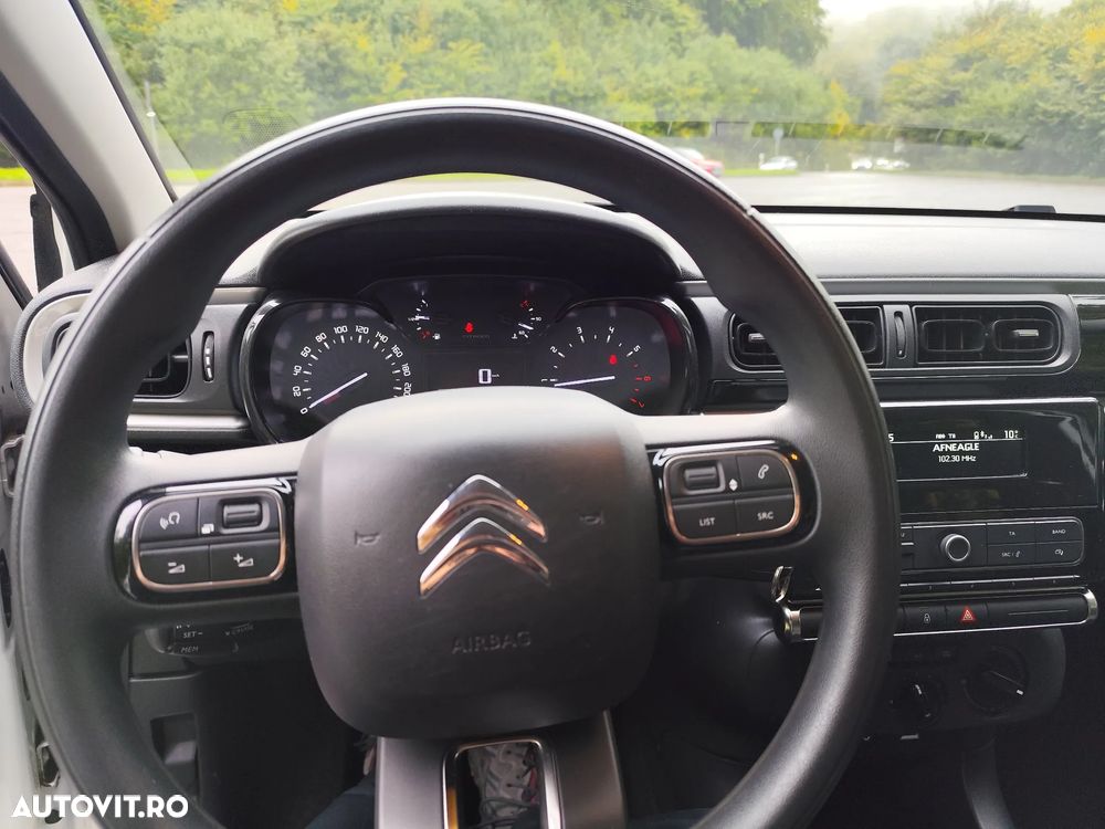 Citroën C3 Pure Tech 82 SHINE - 10