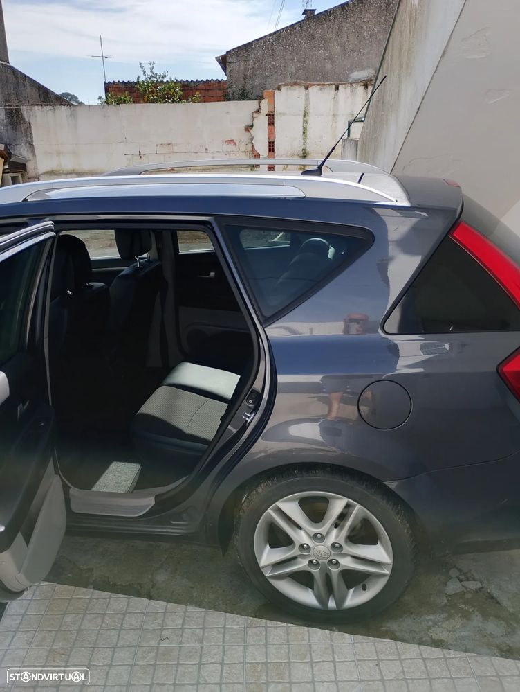 Kia Ceed SW 1.6 CRDi EX - 3