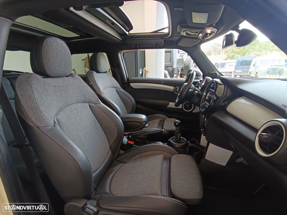 MINI 3 Portas Cooper D 60 Years Chili - 12