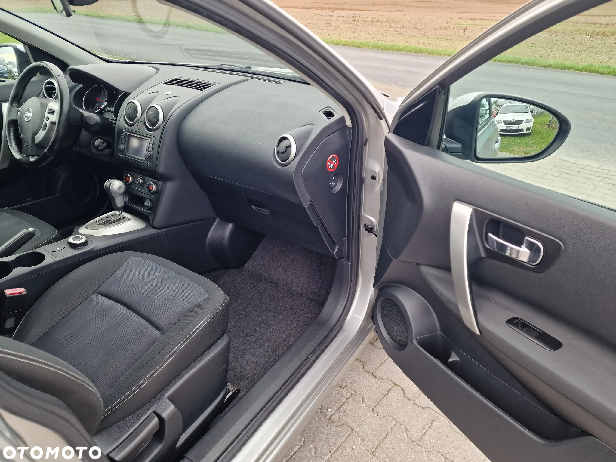 Nissan Qashqai 2.0 dCi 4 x 4 DPF acenta - 27