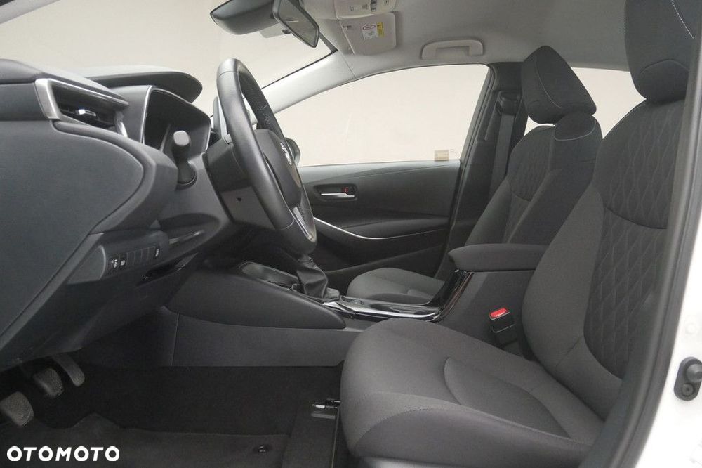 Toyota Corolla - 12