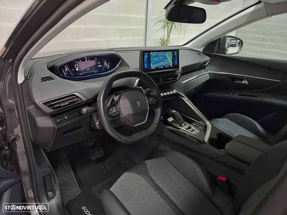 Peugeot 5008 1.2 PureTech Allure EAT8 - 8