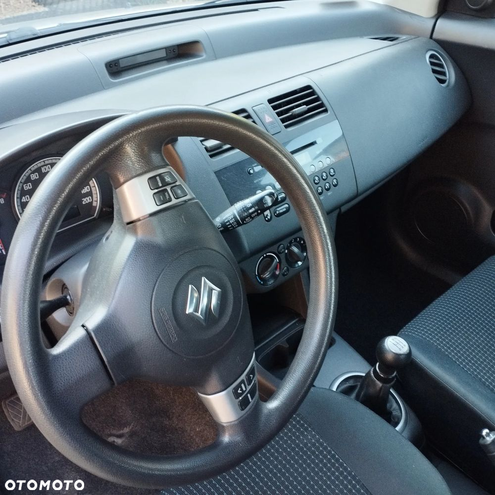 Suzuki Swift - 9