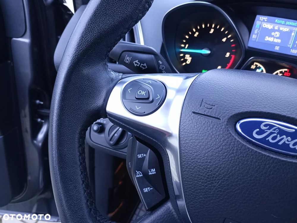 Ford Kuga 2.0 TDCi FWD Titanium - 36