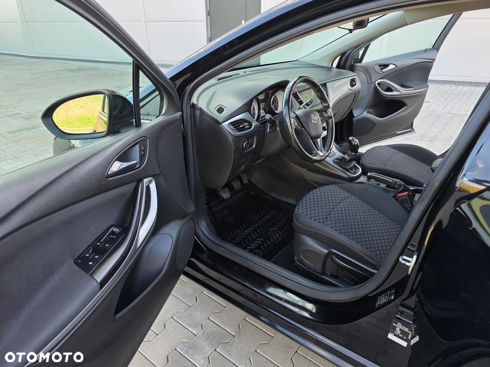 Opel Astra 1.2 Turbo Business Edition - 18