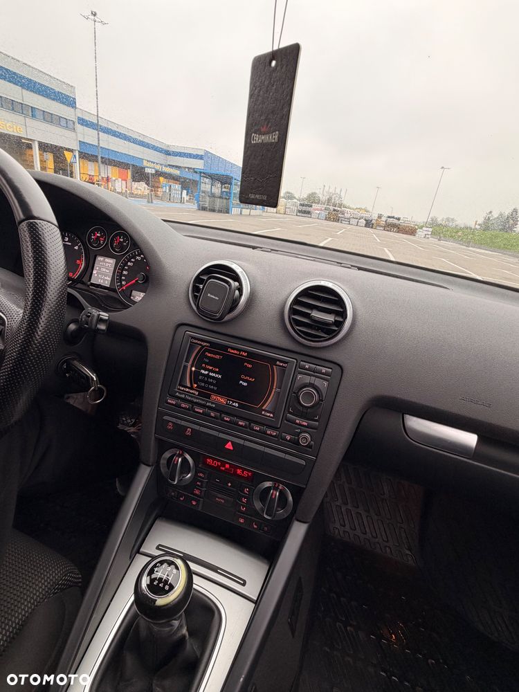 Audi A3 Sportback 2.0 TDI DPF Ambiente - 13