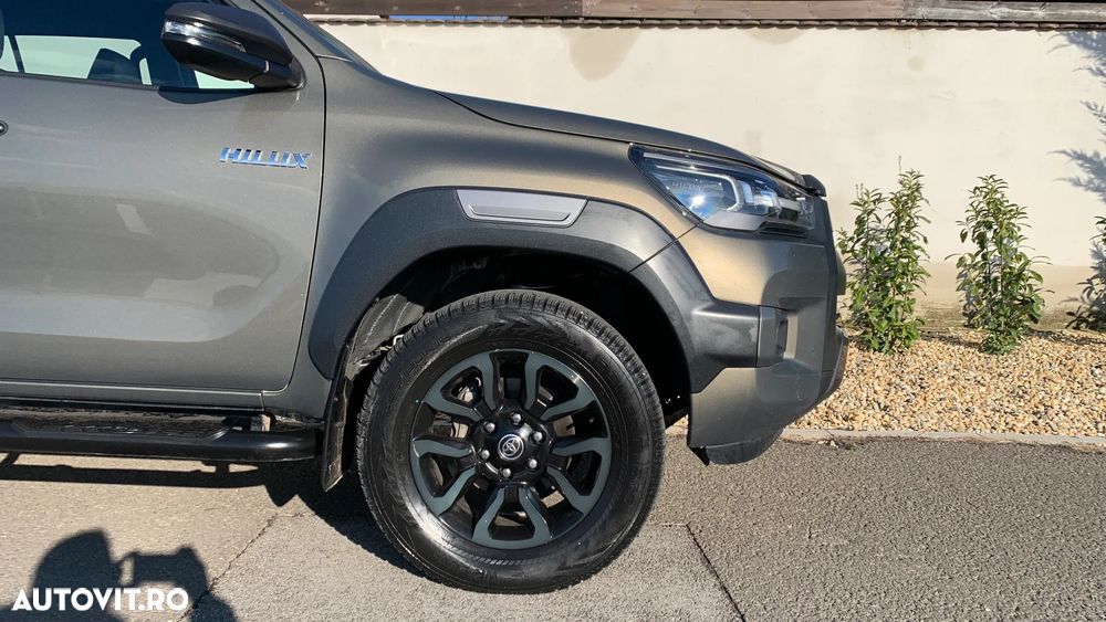 Toyota Hilux 2.8D 204CP 4x4 Double Cab AT Invincible Color Edition - 14