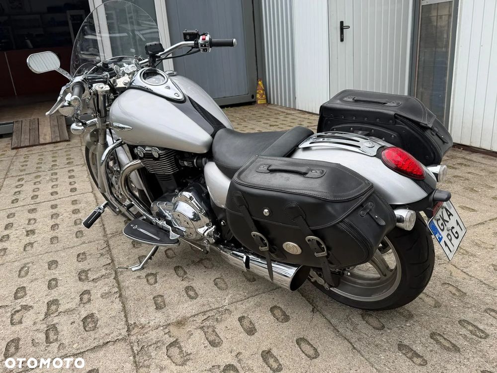 Triumph Thunderbird - 2