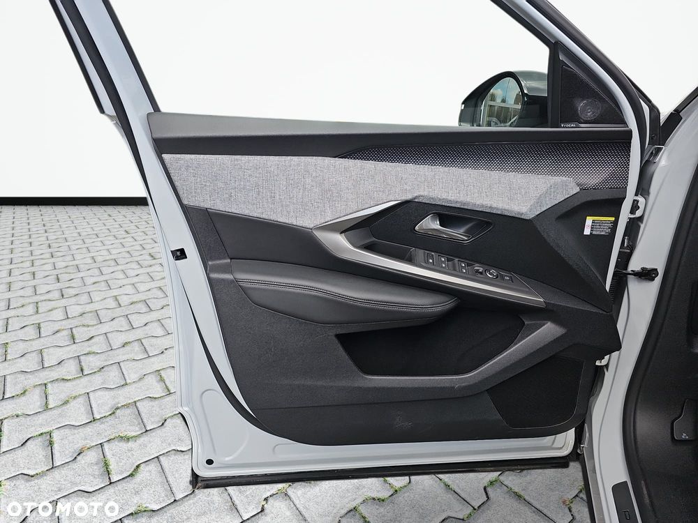 Peugeot 3008 1.2 PureTech mHEV GT S&S e-DCS6 - 16