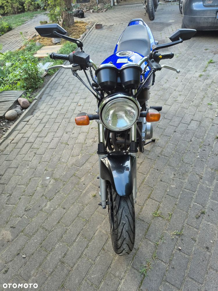 Suzuki GS - 9